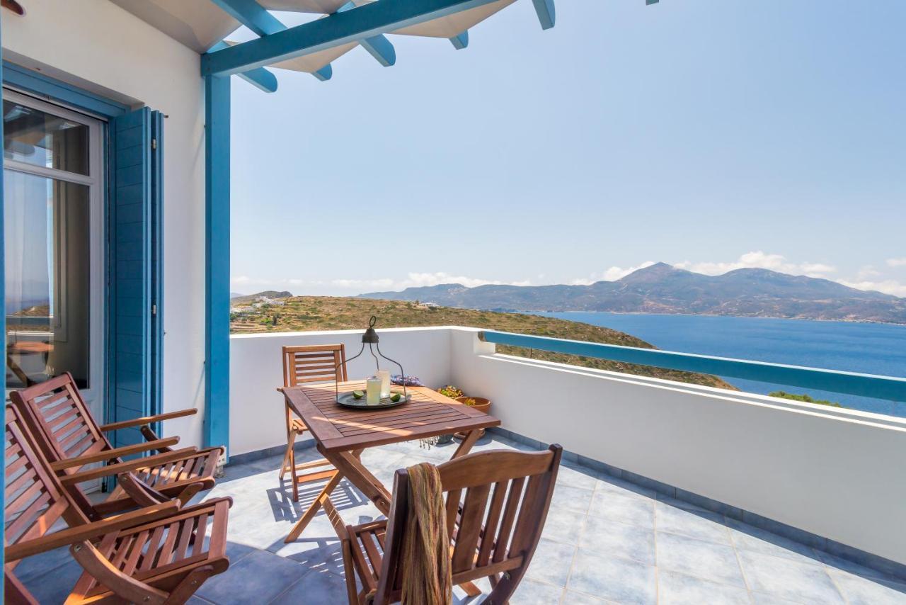 Villa Blue Sky Tripití Exterior foto